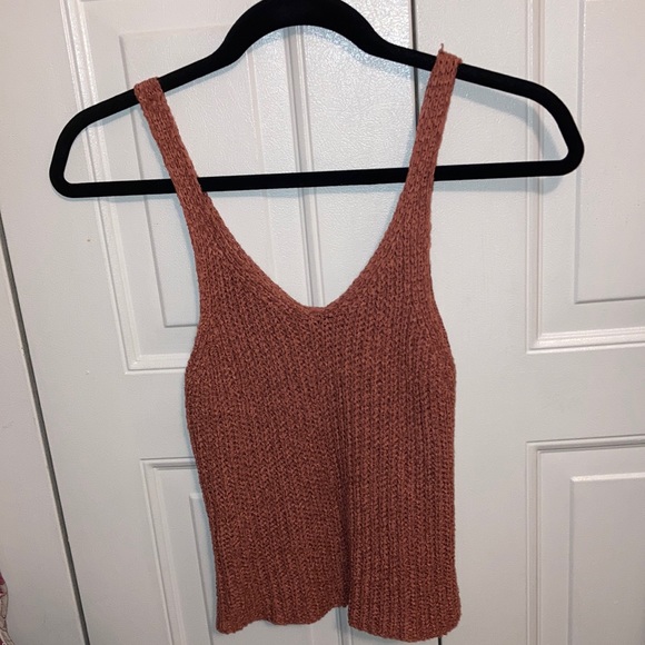 🧶 Knit Tank Top - Picture 2 of 2